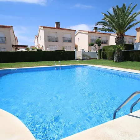 Casa Victoria Residencial Llanca * Miami Platja (Miami Playa)